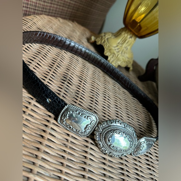 2 belts in 1! - Brighton vintage reversible black/brown belt (small-28”). - Picture 2 of 12